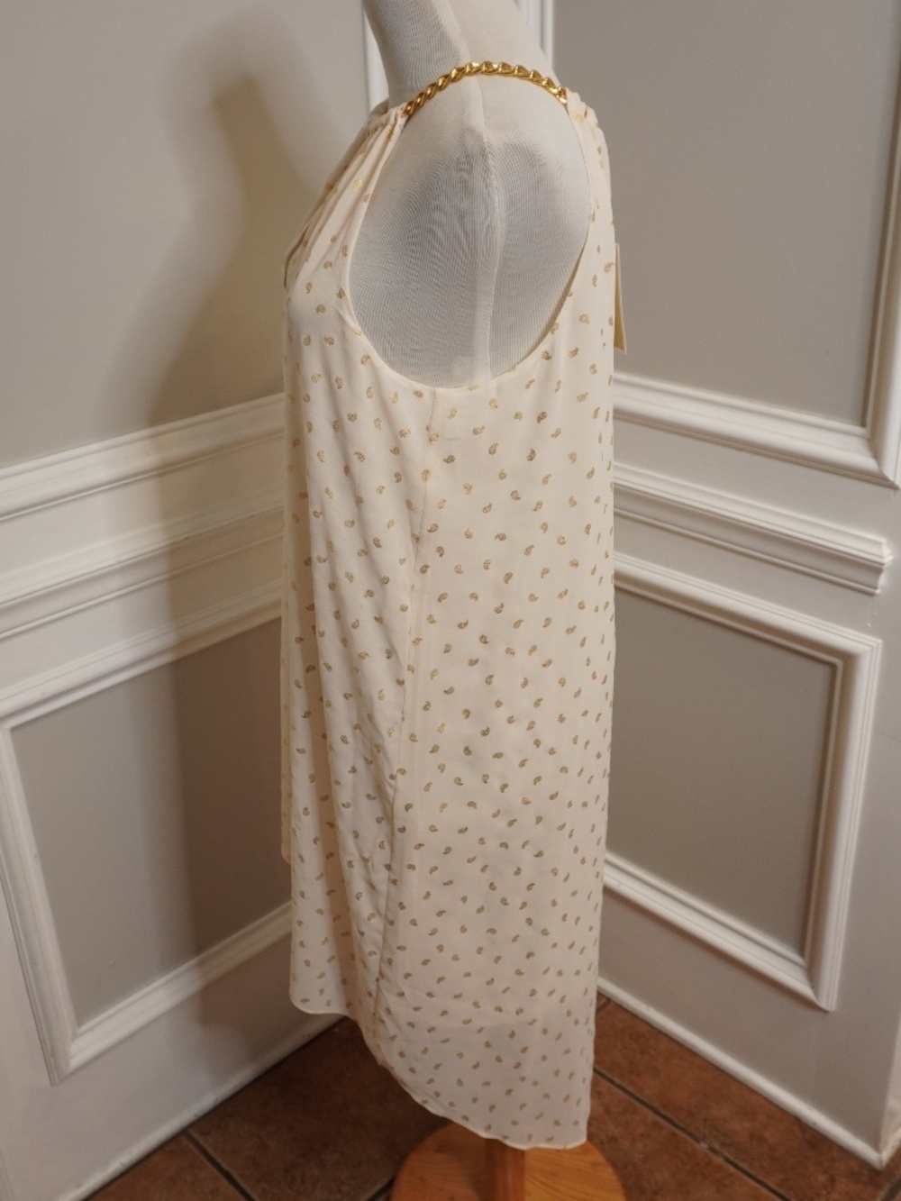 Michael Kors Cream Top with Gold Chain Detail - Picture 8 of 10